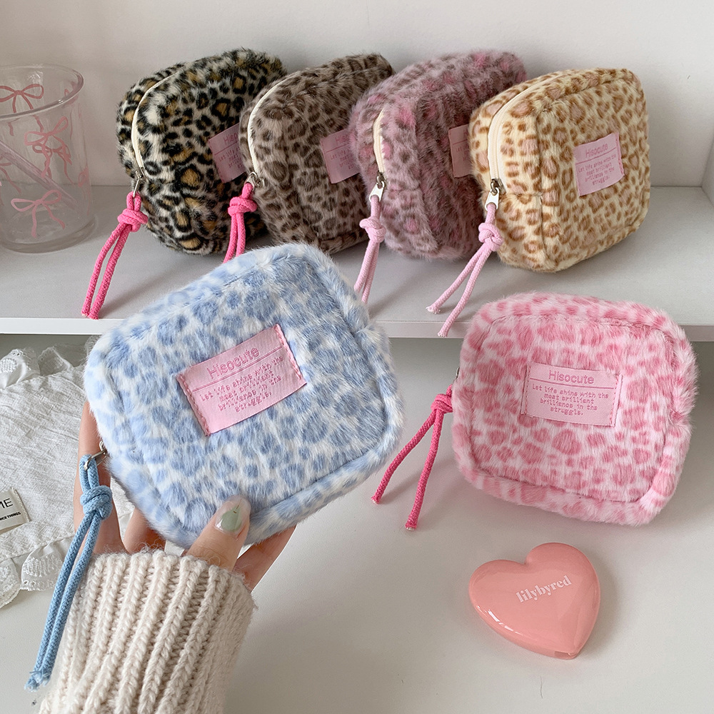 Tech Accessories Kit - 1pc Fashion Retro Plush Square Leopard